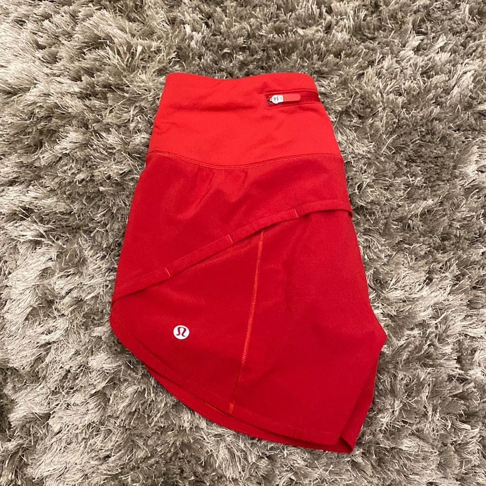 Red Lululemon size 0 sped up shorts
